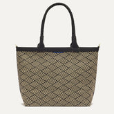 The Lightweight Zip Tote