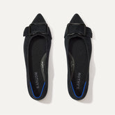 The ReVelvet™ Emblem Point II - ReVelvet™ Black