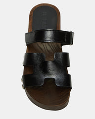 CANAL BLACK PATENT