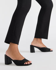 MADAME BLACK