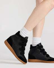 MUSTANG BLACK SUEDE