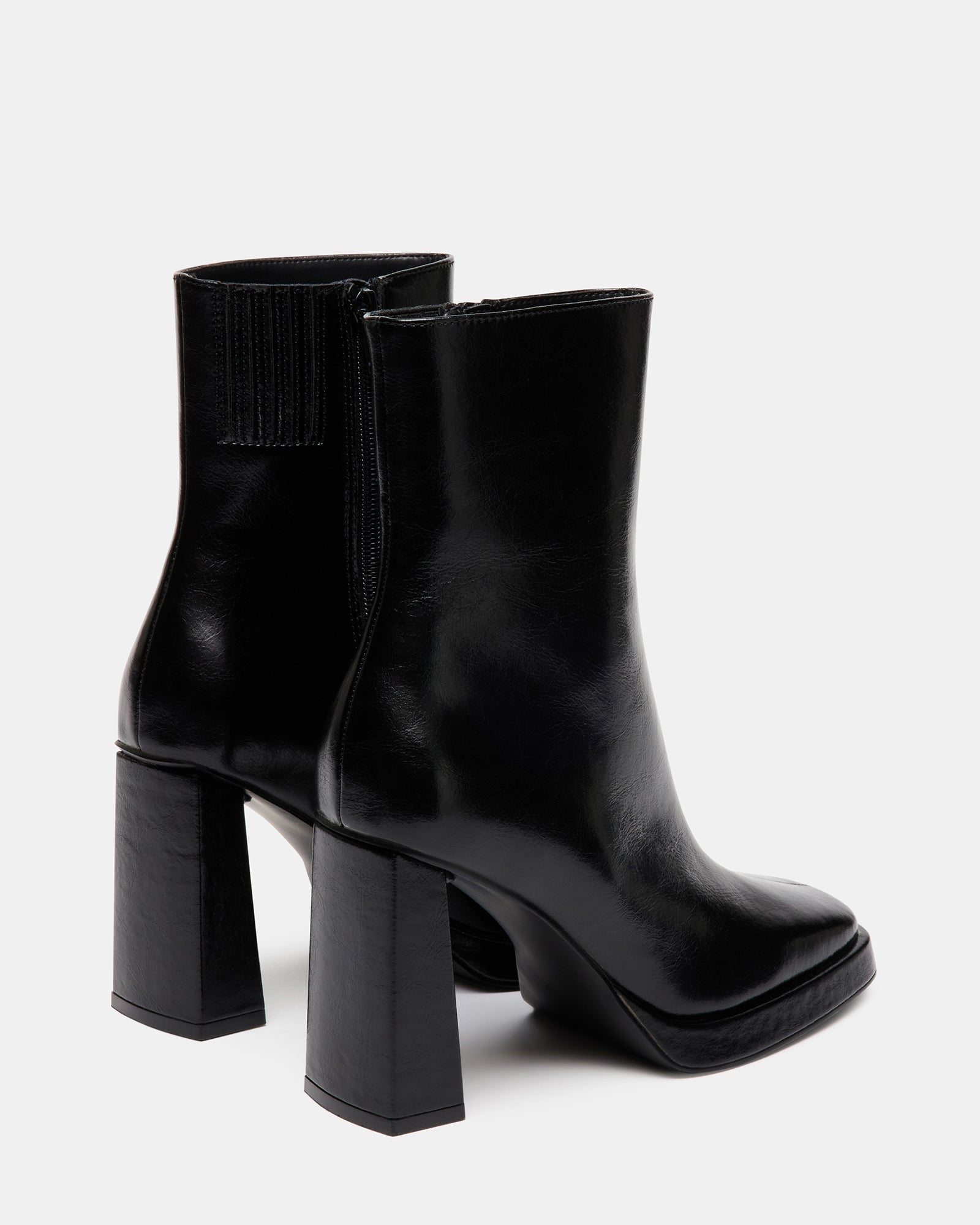 FREYA BLACK LEATHER - SM REBOOTED