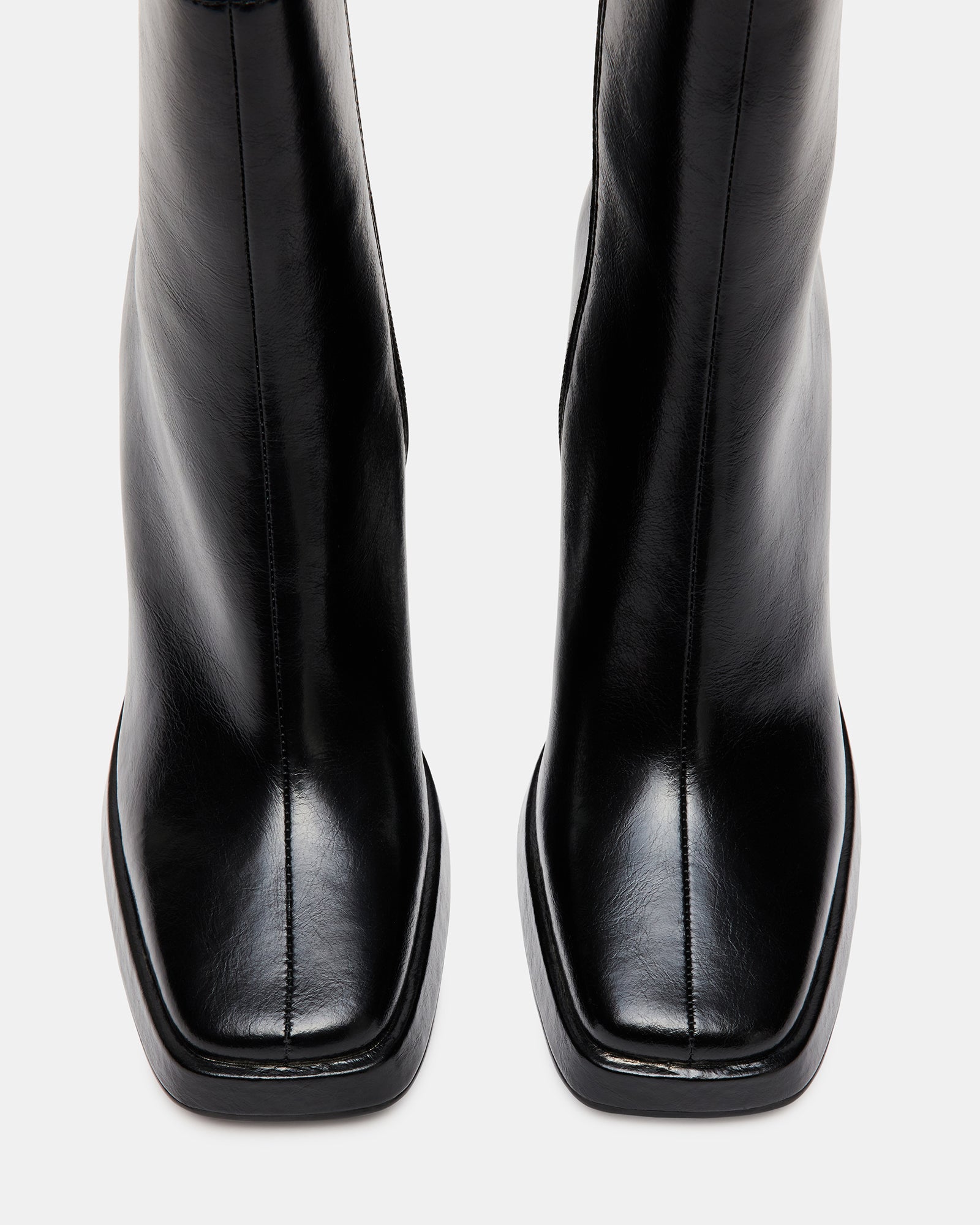 FREYA BLACK LEATHER - SM REBOOTED