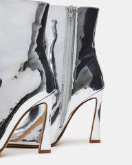 DILARA SILVER - SM REBOOTED