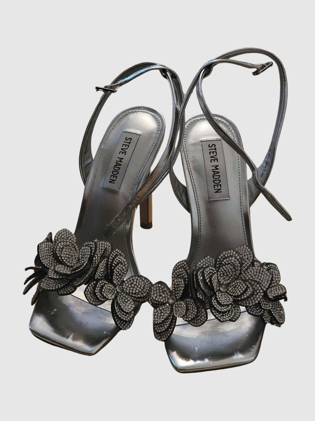 ULYANA SILVER METALLIC - SM REBOOTED