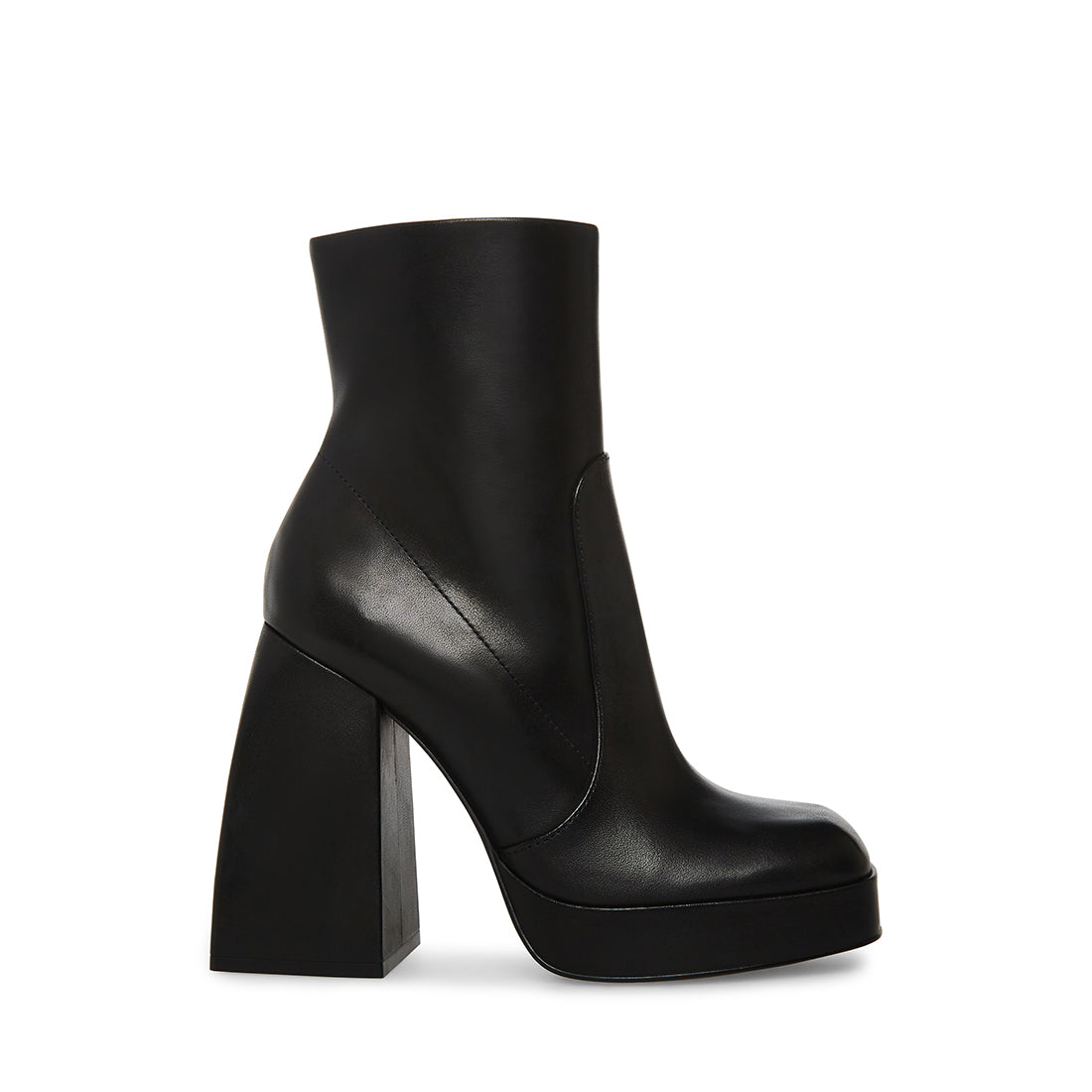 TRINA BLACK LEATHER - SM REBOOTED