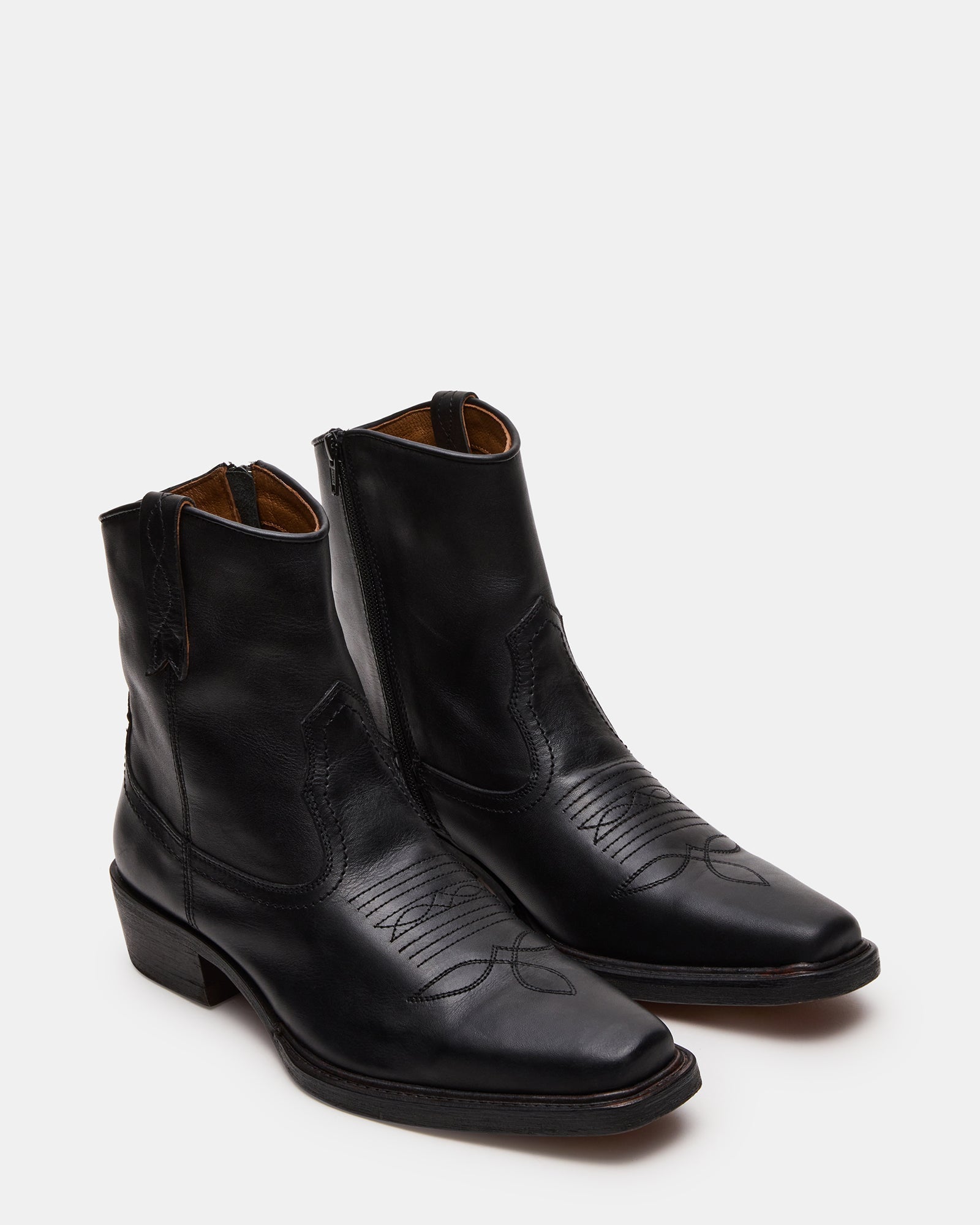 SANDERSON BLACK LEATHER