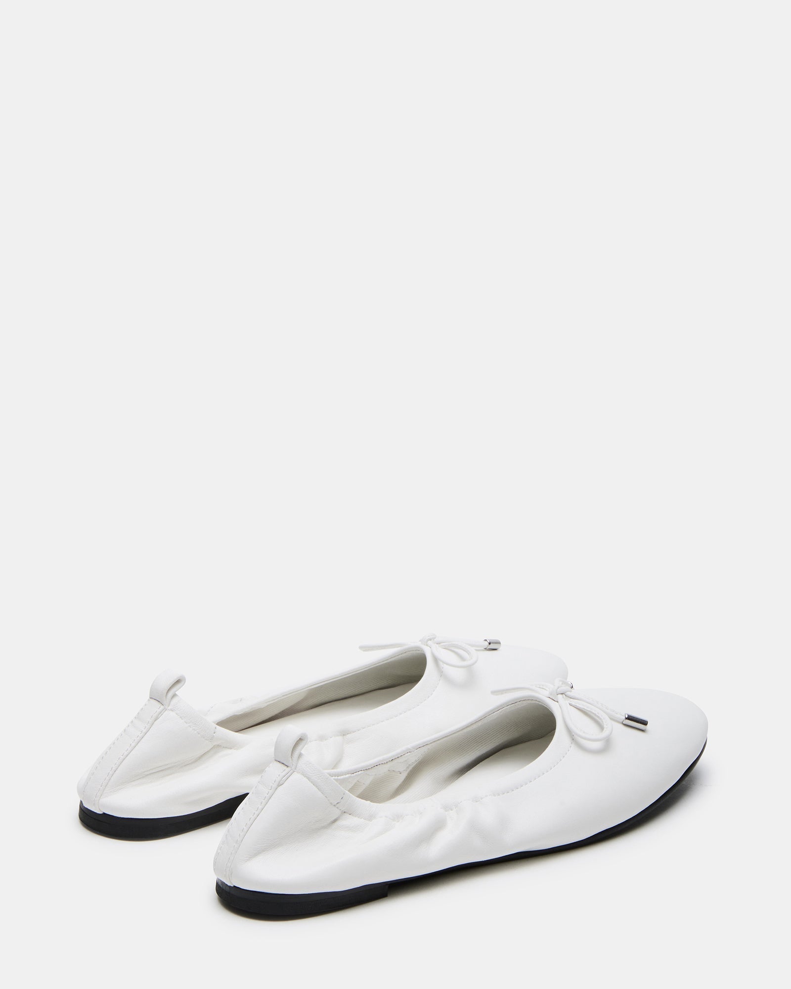 JESTER WHITE LEATHER - SM REBOOTED