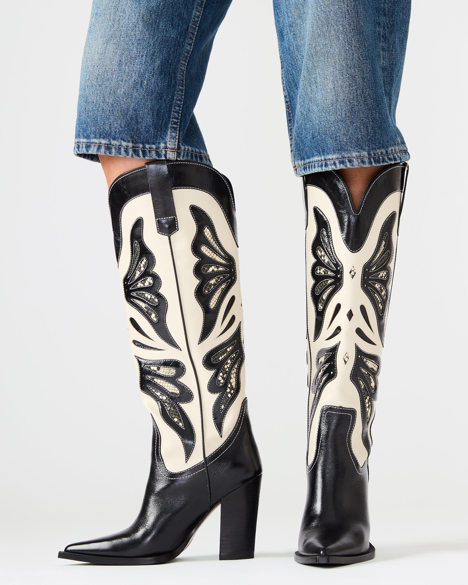 KAZ BLACK/WHITE