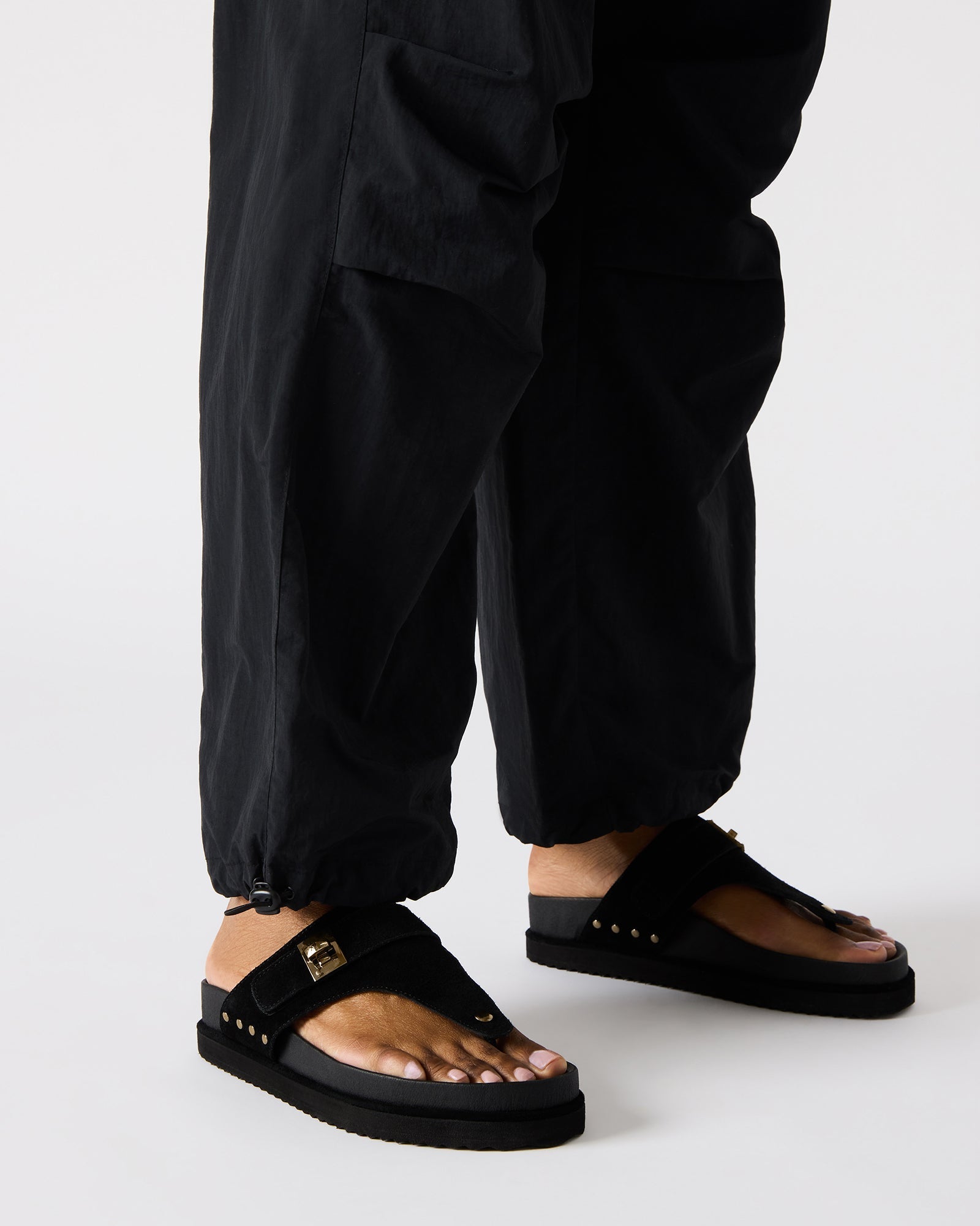THONA BLACK SUEDE